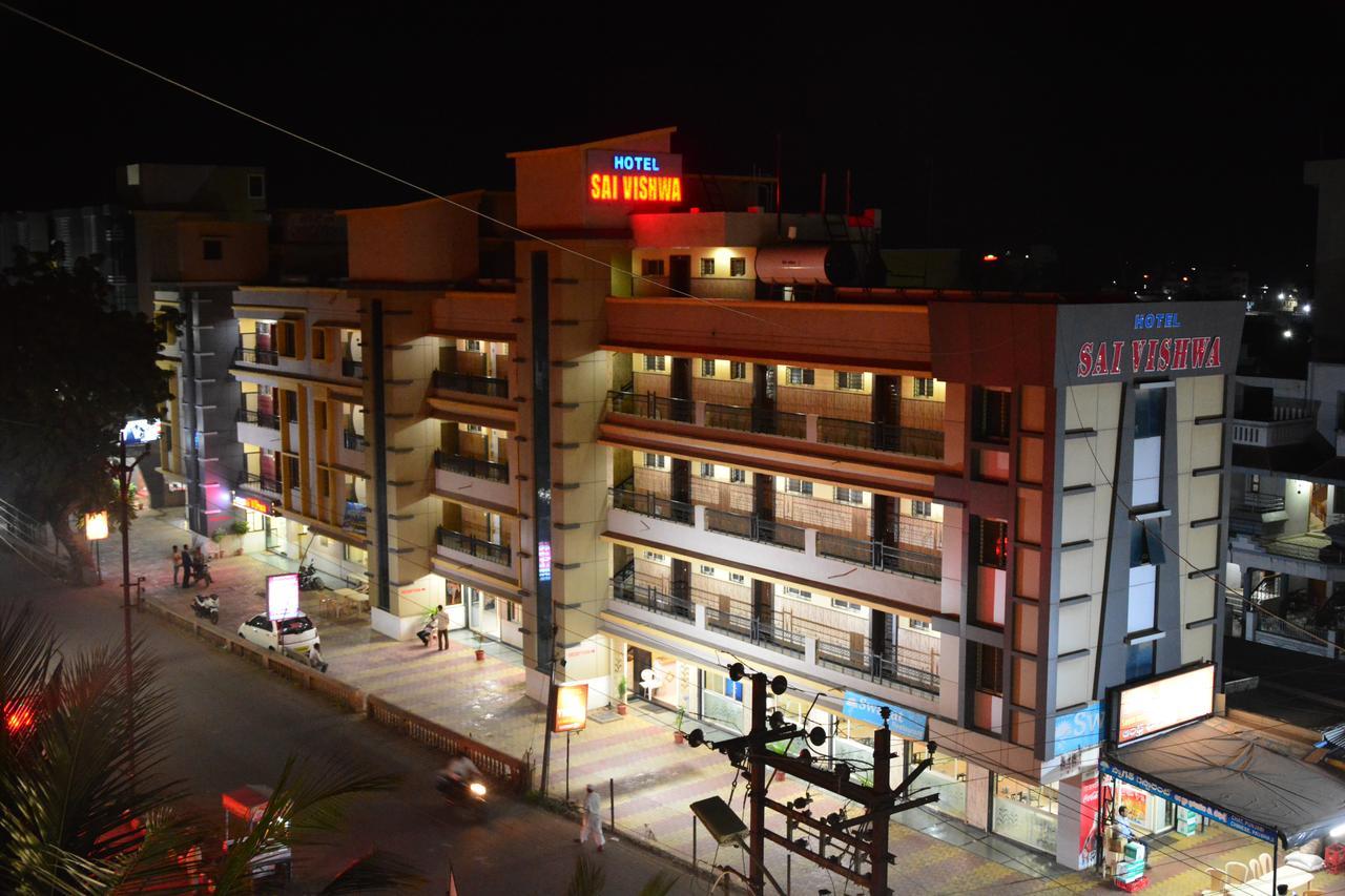 Hotel Sai Vishwa 舍地 外观 照片