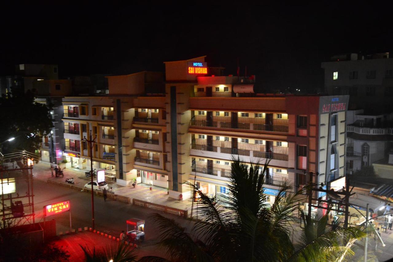 Hotel Sai Vishwa 舍地 外观 照片